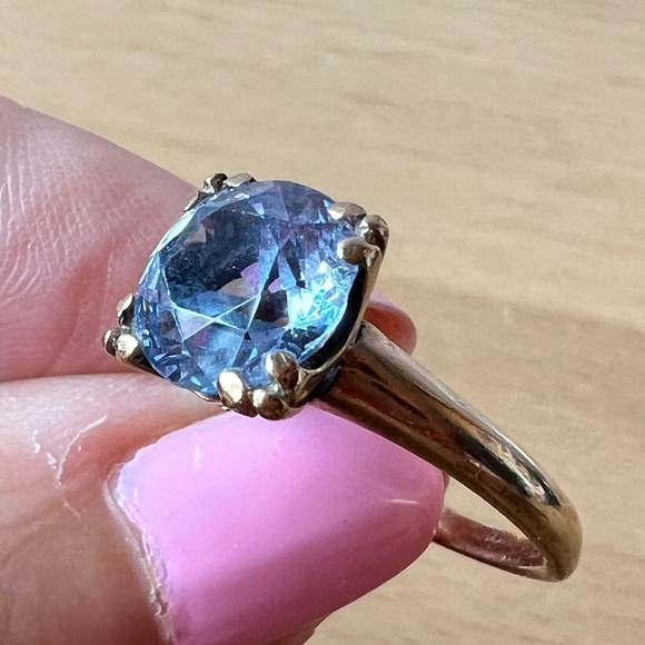 VINTAGE 10K YELLOW GOLD ROUND SYNTHETIC BLUE SPINEL RING “HANDWROUGHT” HALLMARK - Picture 16 of 16